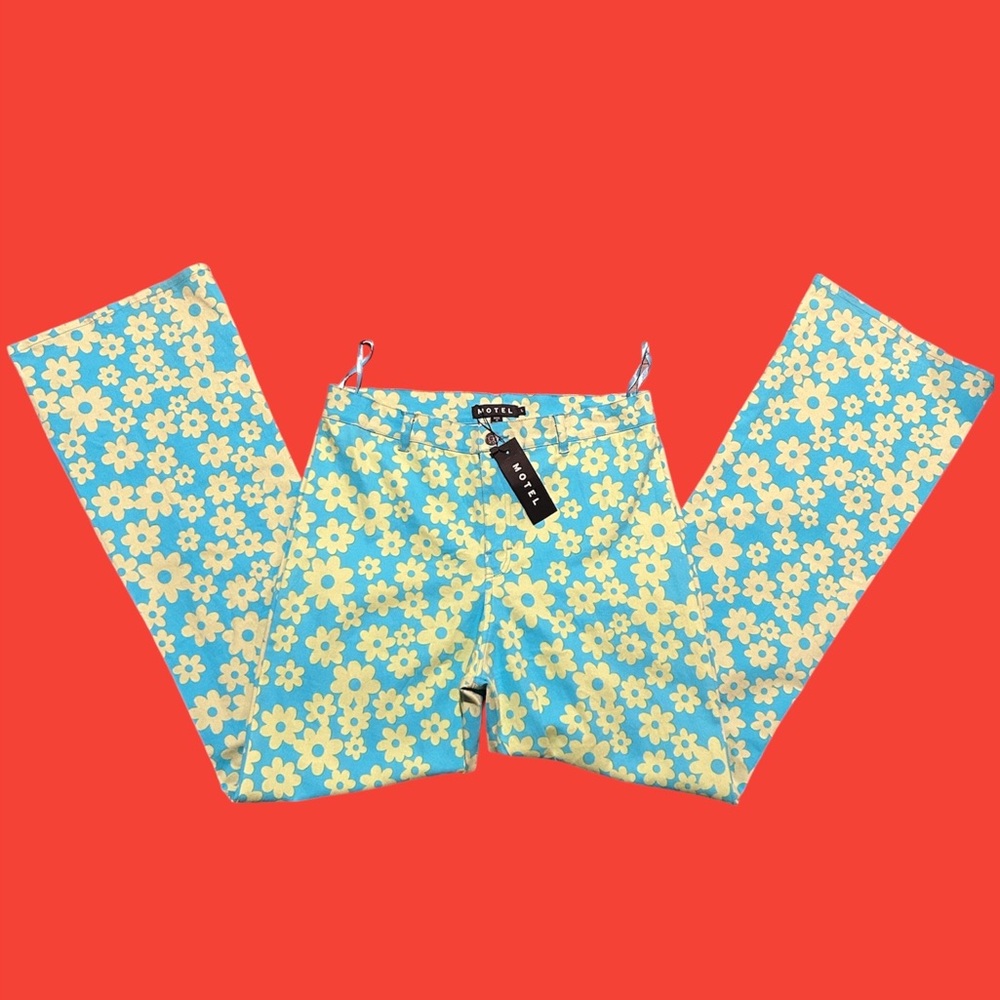 NWT MOTEL ROCKS ZOVEN TROUSERS RETRO DAISY BLUE FLORAL STRETCHY FLARE PANTS